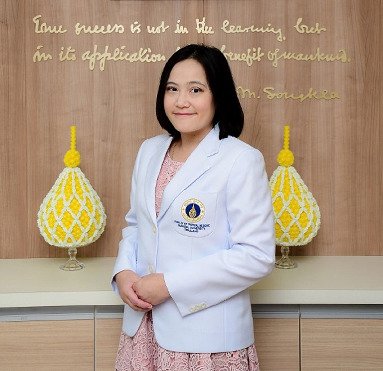 รศ. พญ. ดร. วีรวรรณ ลุวีระ ภาควิชาอายุรศาสตร์เขตร้อน คณะเวชศาสตร์เขตร้อน มหาวิทยาลัยมหิดล 
