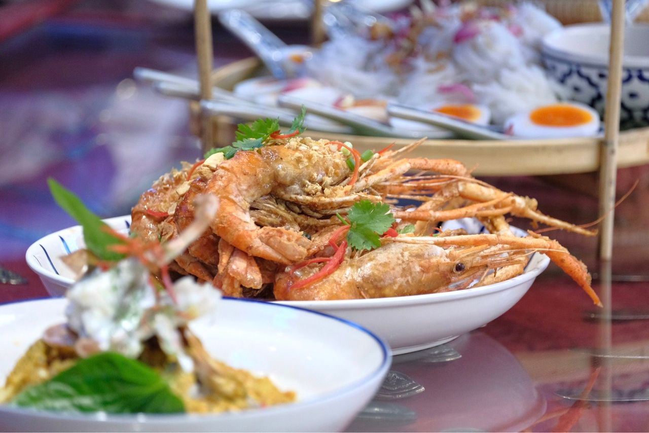 กุ้งทอดกระเทียมพริกไทย
