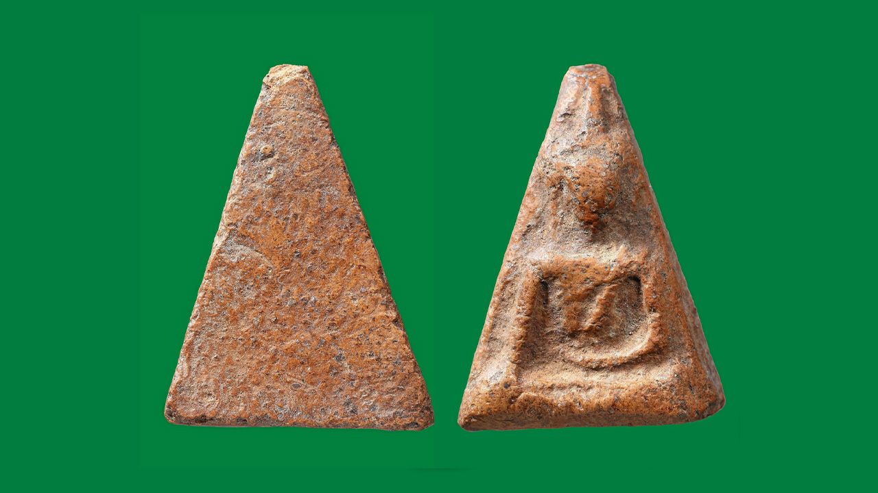 พระนางพญา พิมพ์เทวดา วัดนางพญา ของ ช้าง ท่าดินแดง.