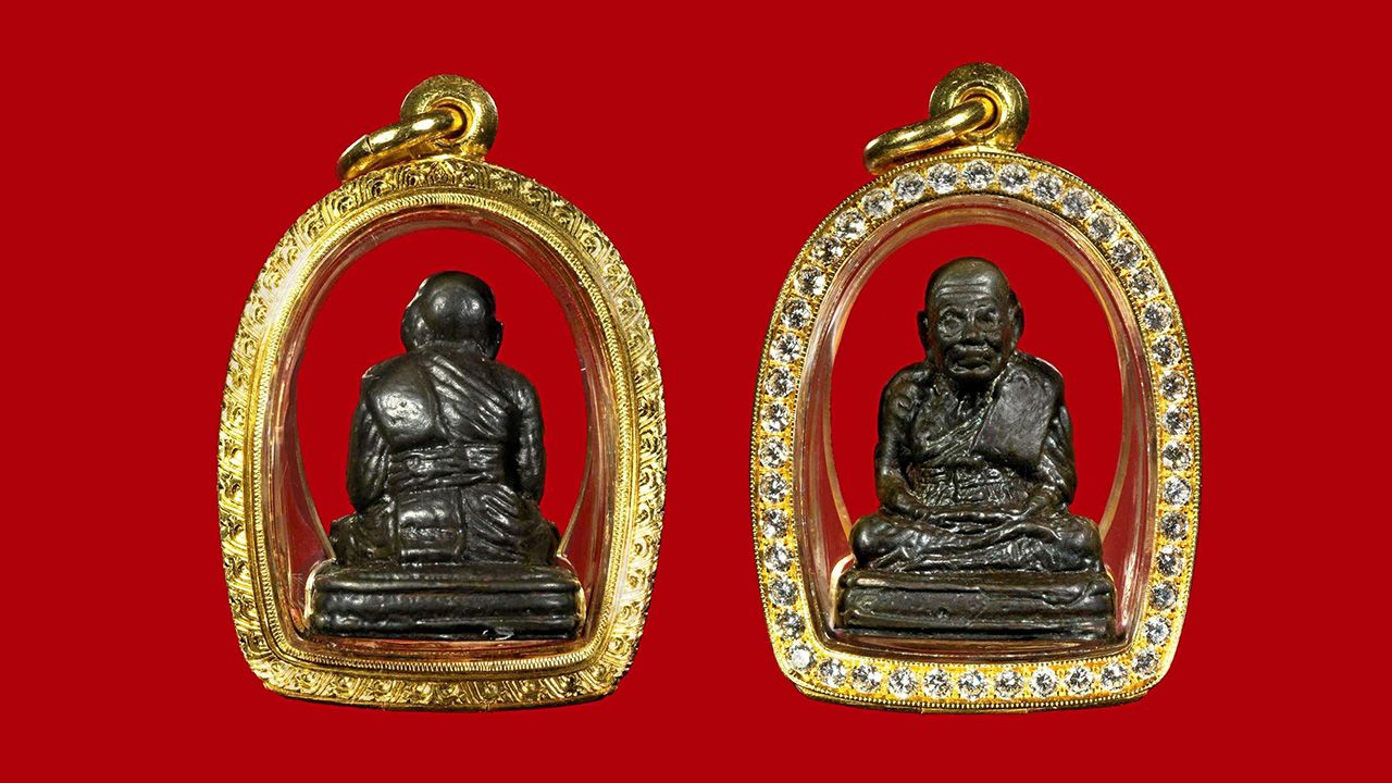 รูปเหมือนหลวงปู่ทวด รุ่นเบตง ๑ เลขใต้ฐาน ๘๔๙ วัดช้างให้ ของ คำรณ สัยยะนิฐี.