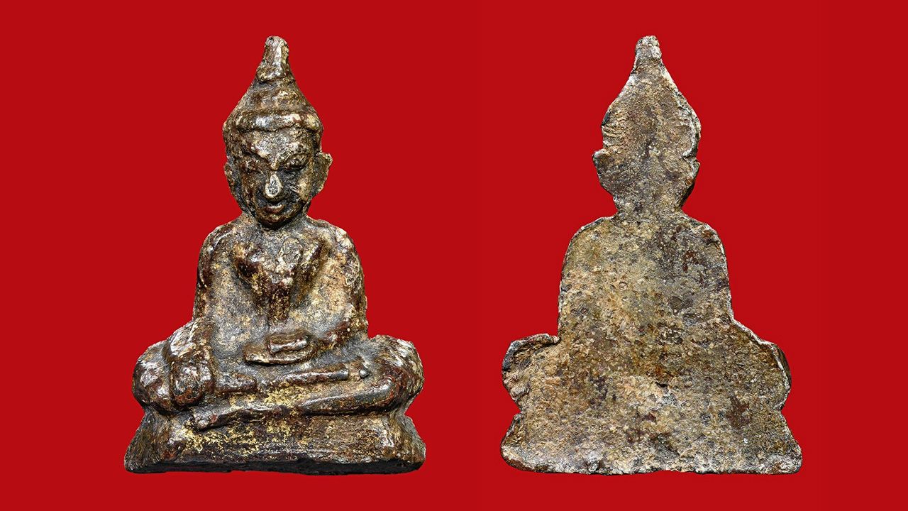 พระท่ากระดาน เนื้อตะกั่วสนิมแดง กรุเก่าศรีสวัสดิ์ ของ ใหญ่ บางปะกอก.