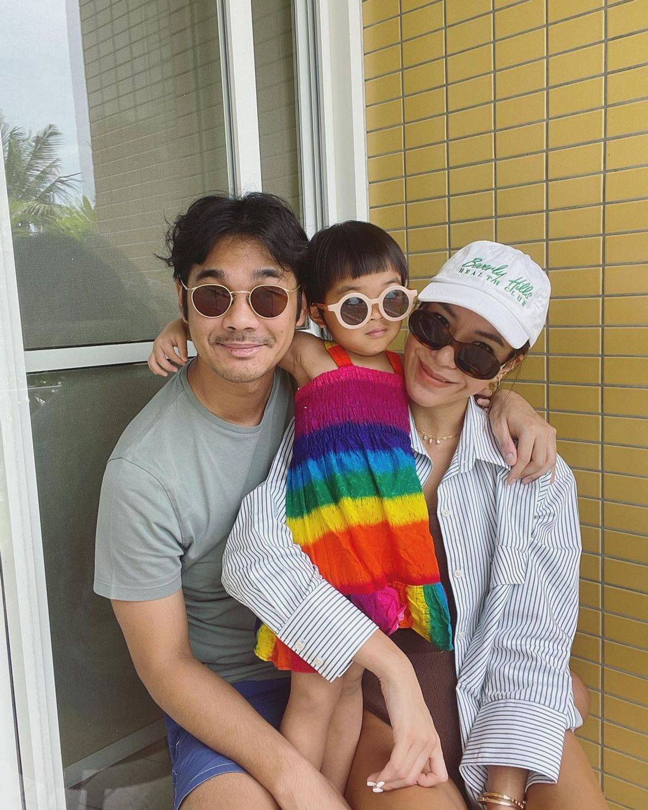 เนม-ป้อ และน้องเรน ลูกสาว ขอบคุณภาพจากไอจี @nameraiva