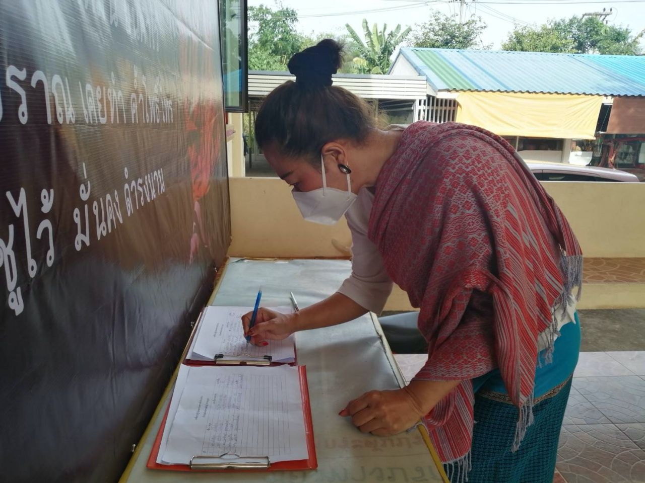 การลงชื่อเพื่อถวายฎีกายังดำเนินต่อไป แม้ว่าจะได้เกิน 1 แสนรายชื่อแล้วก็ตาม 