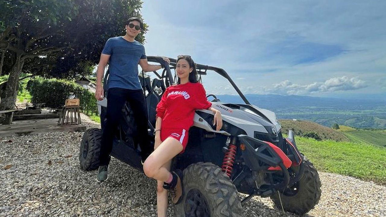 ออกทริปลุยๆ แต่ยังเติมหวานแน่น แต้ว–ณฐพร ควง ณัย–ประณัย แอ่วเหนือขึ้นไปแคมปิ้งกับแก๊งเพื่อน อากาศเชียงรายจะหนาวแค่ไหน แต่ที่แน่ๆสองคนนี้อุ๊นอุ่นหัวใจน่าดู.