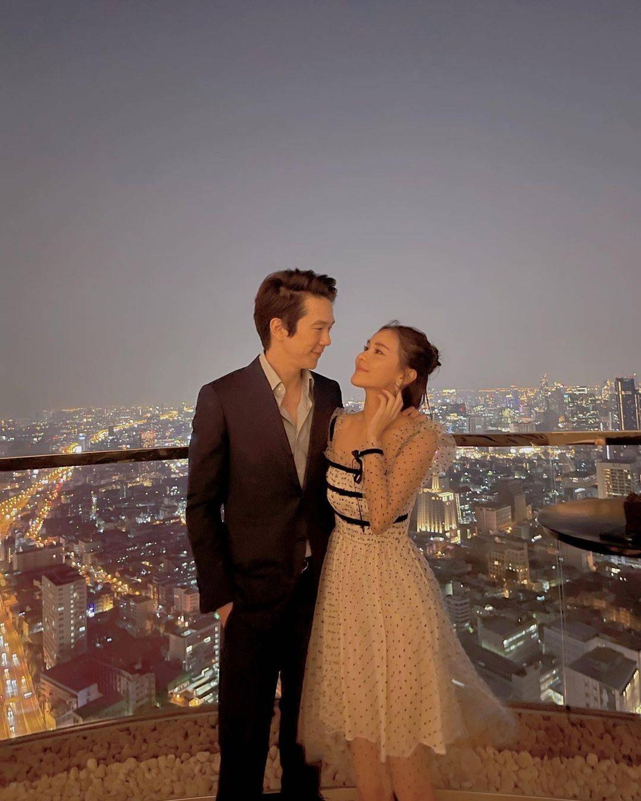 แอมป์-ออม ขอบคุณภาพจากไอจี @aom_sushar