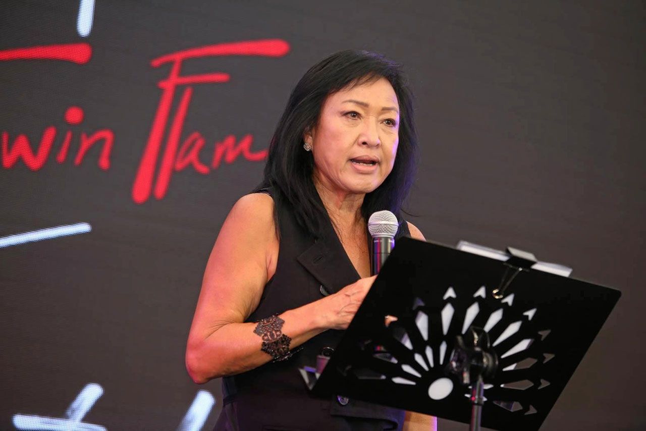 “ยิ่งลักษณ์ วัชรพล”