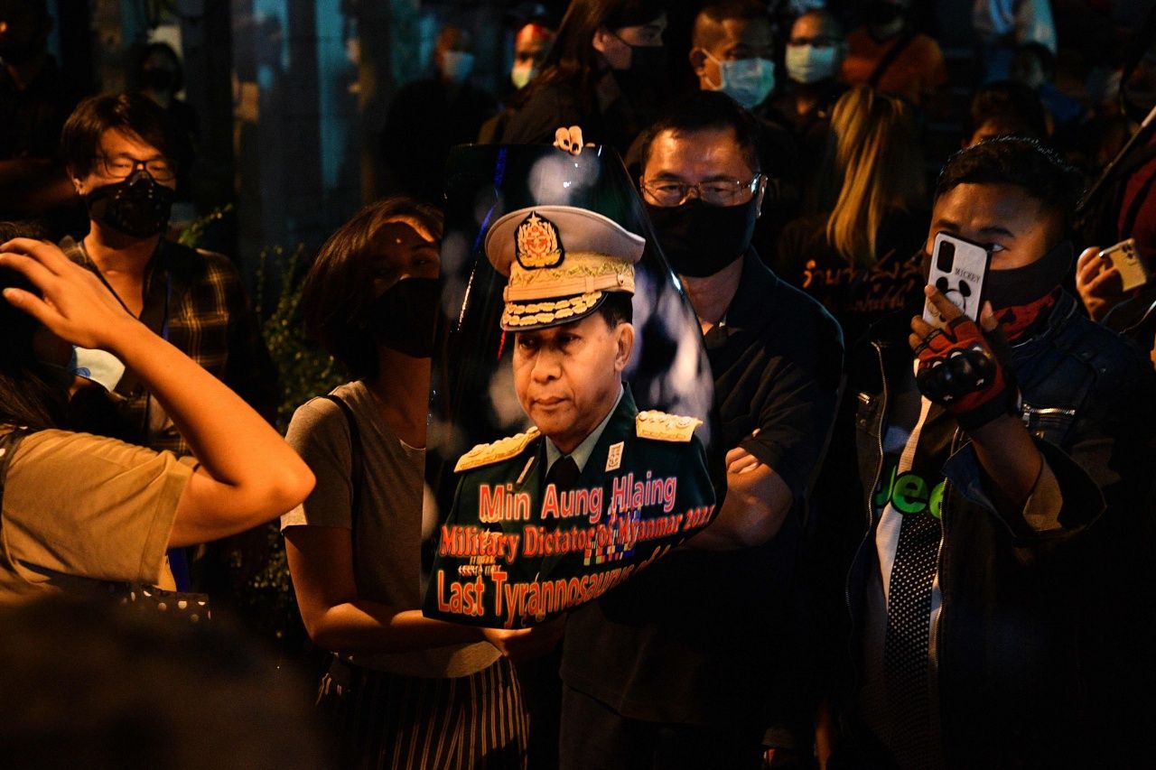 การประท้วงต่อต้านรัฐประหาร ที่กองทัพพม่ายึดอำนาจรัฐบาลที่มาจากการเลือกตั้ง