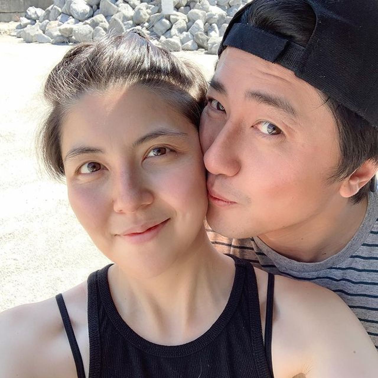 เจนนี่-อั๋น ขอบคุณภาพจากไอจี @jennyavafah