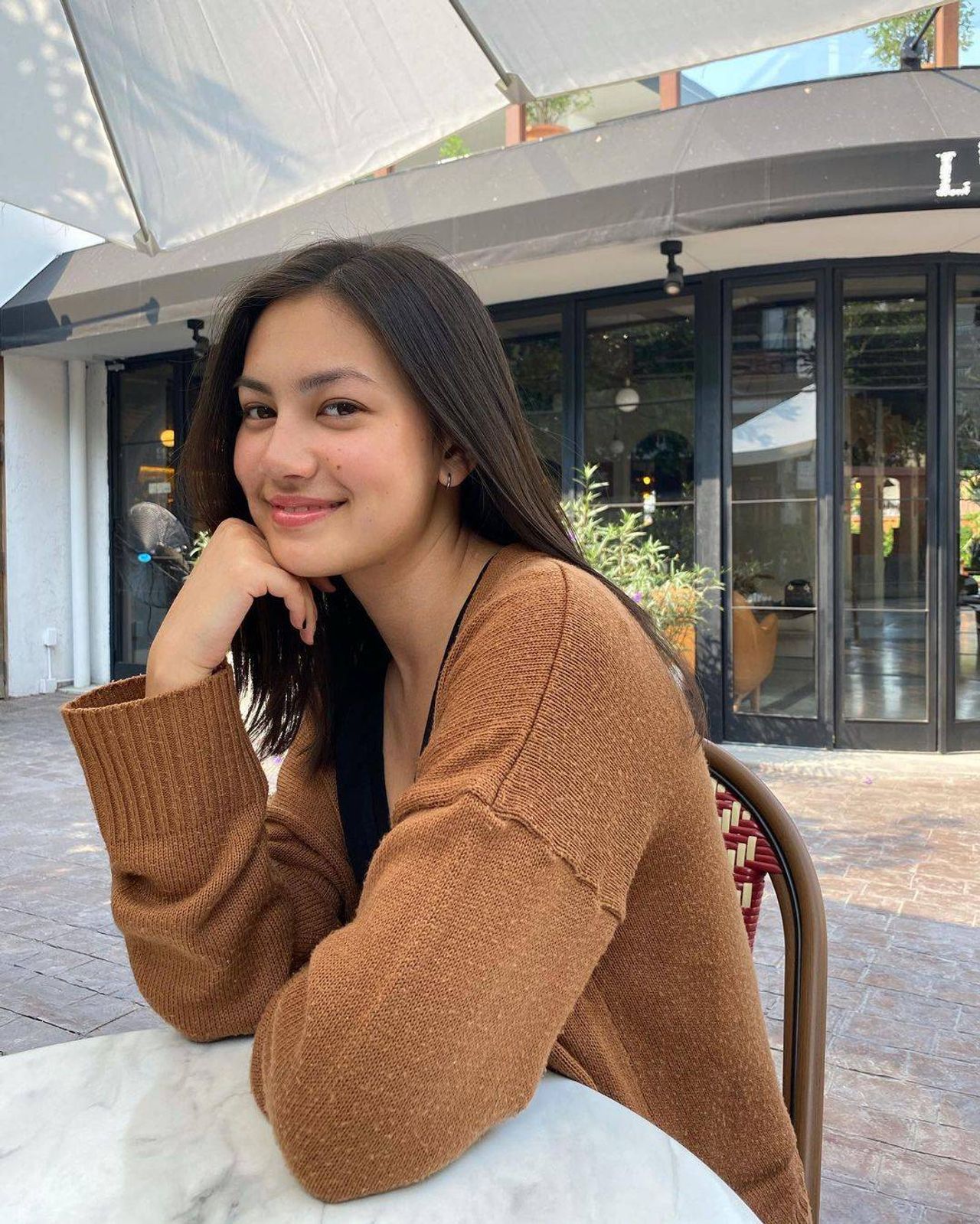 คลอดีน อทิตยา ขอบคุณภาพจากไอจี @claudinecraig