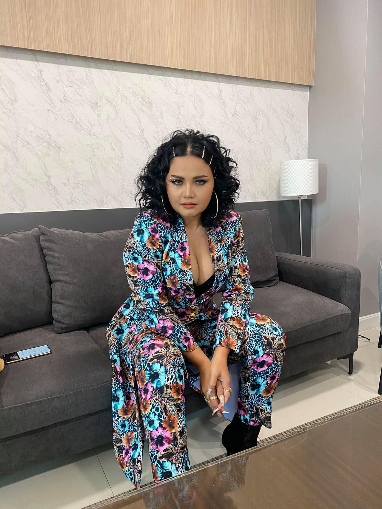 ตั๊กแตน ชลดา ขอบคุณภาพจากเฟซบุ๊ก ตั๊กแตน ชลดา