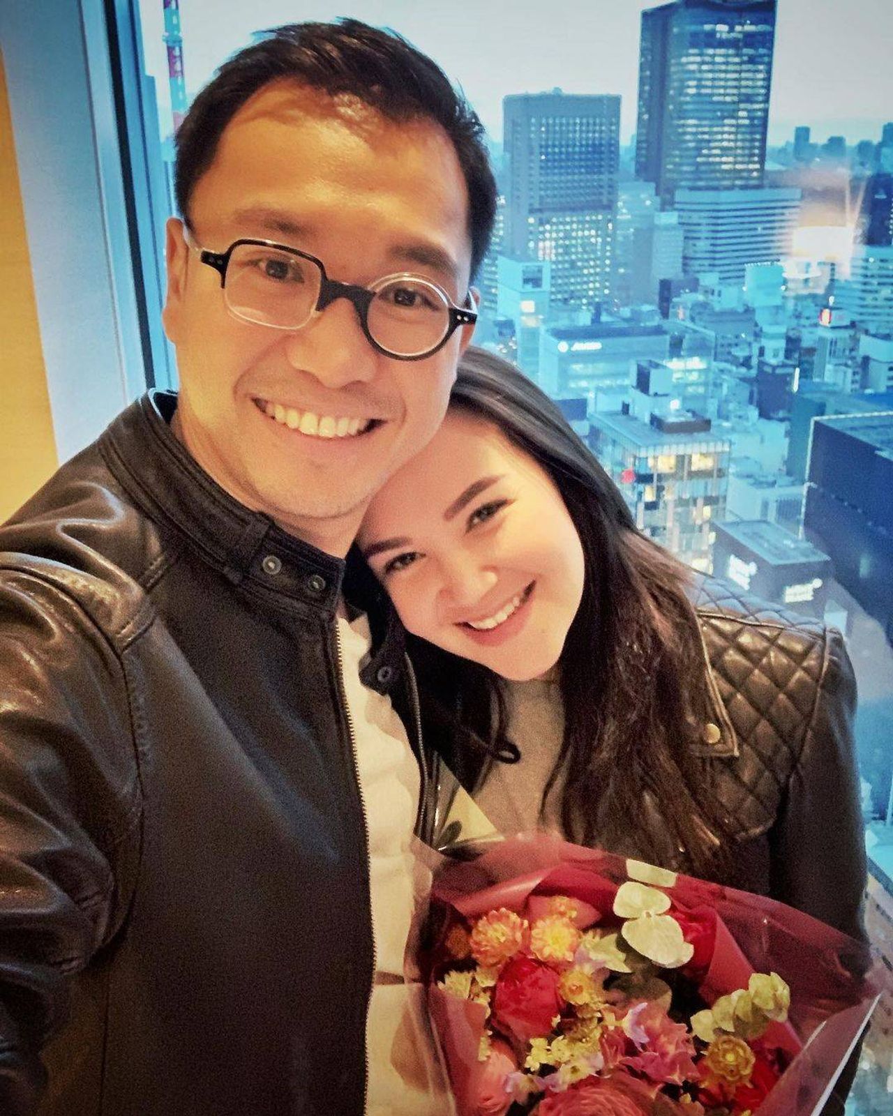 หมอ-ทาทา ขอบคุณภาพจากไอจี @ray_the_rocket