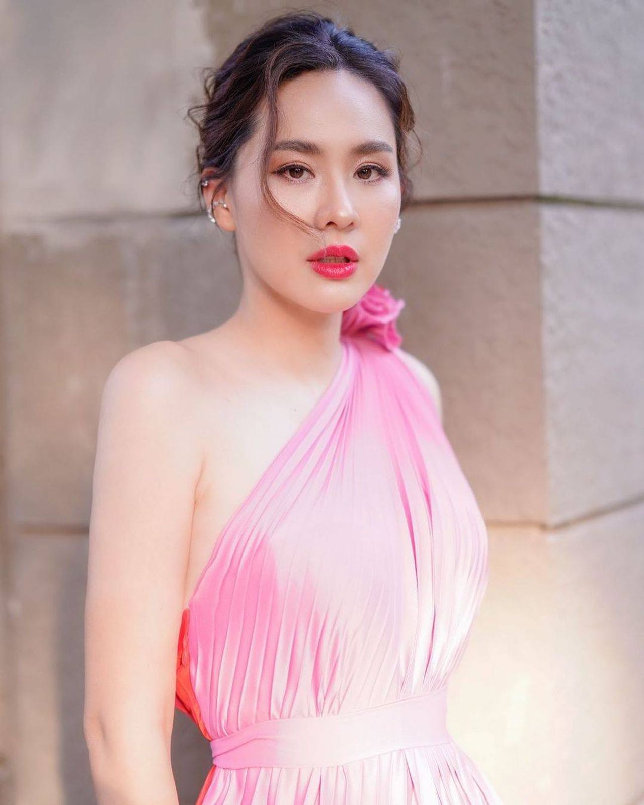 นุ้ย สุจิรา ขอบคุณภาพจากไอจี @nuisujiraa