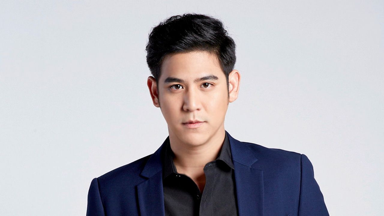 สาว เกรซ-ชลิตา ออกมาแฉจัดหนัก พอร์ช-ศรัณย์ ไปแจ้งความเอาผิด คนจับโยงว่าเป็นตนเอง ล่าสุดเห็นเรื่องไม่ยอมจบ พระเอกหนุ่มเลยรวบรวม หลักฐานเตรียมฟ้องคนอยู่ เบื้องหลัง...ใครเดาซิ?