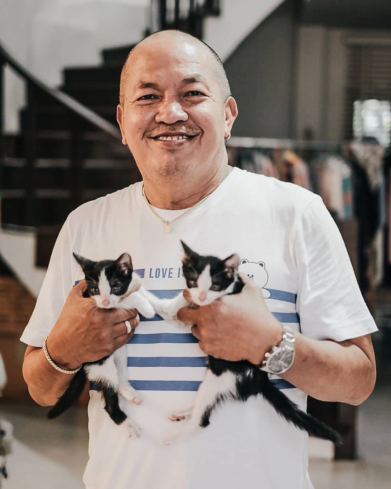 ค่อม ชวนชื่น ขอบคุณภาพจากไอจี @na.kom_