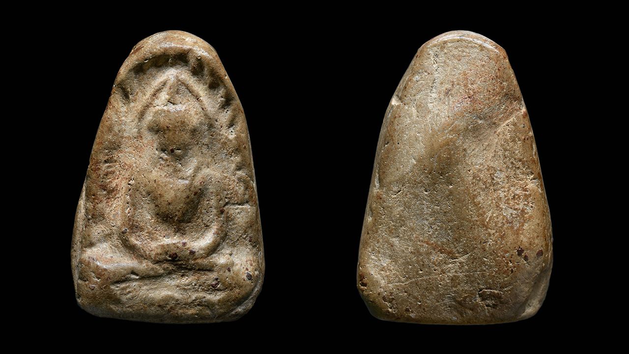 พระกำแพง ซุ้มกอ พิมพ์กลาง กรุลานทุ่งเศรษฐี ของ โจ๊ก ลำพูน.