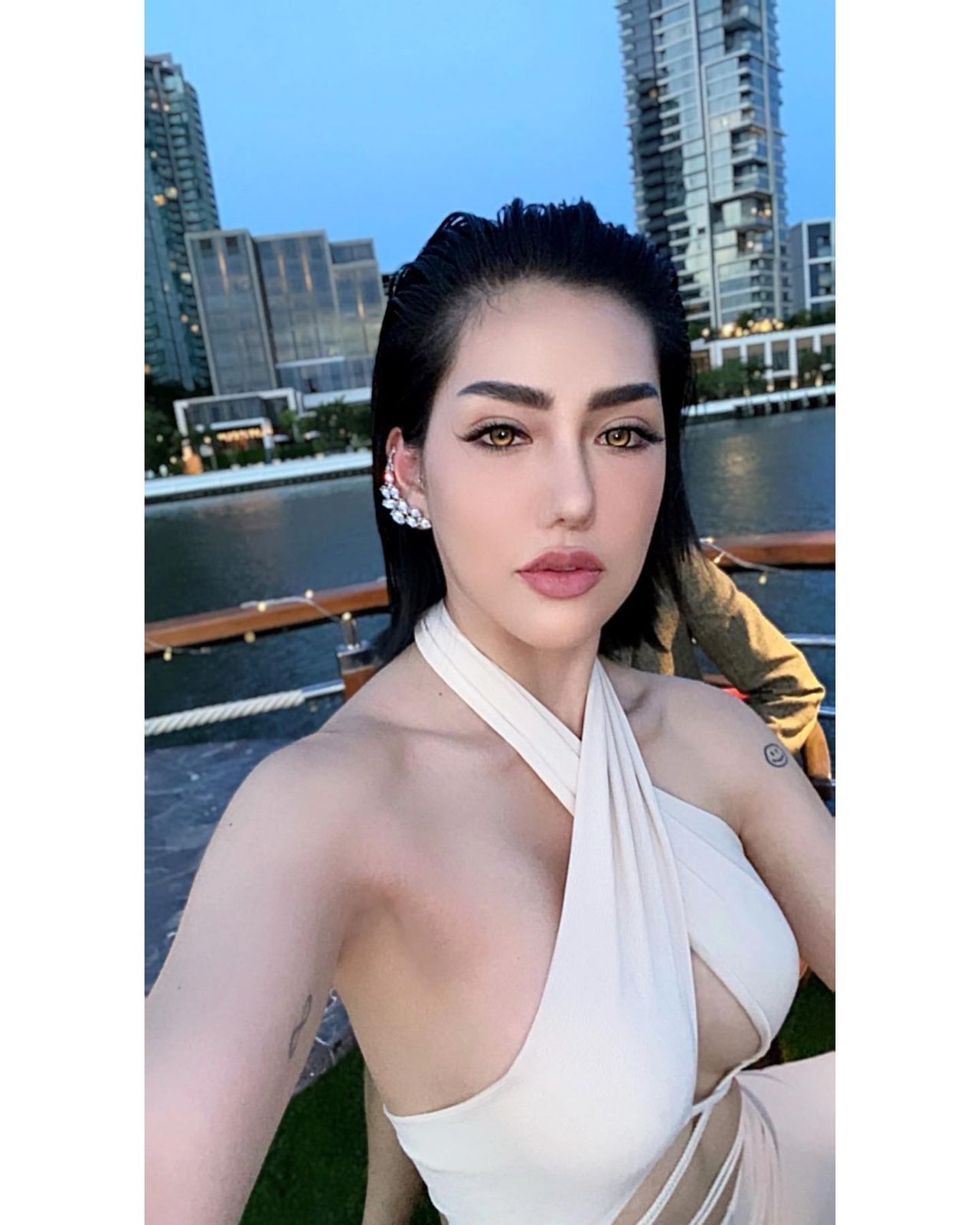 เบล บุษยา ขอบคุณภาพจากไอจี @bellebussaya