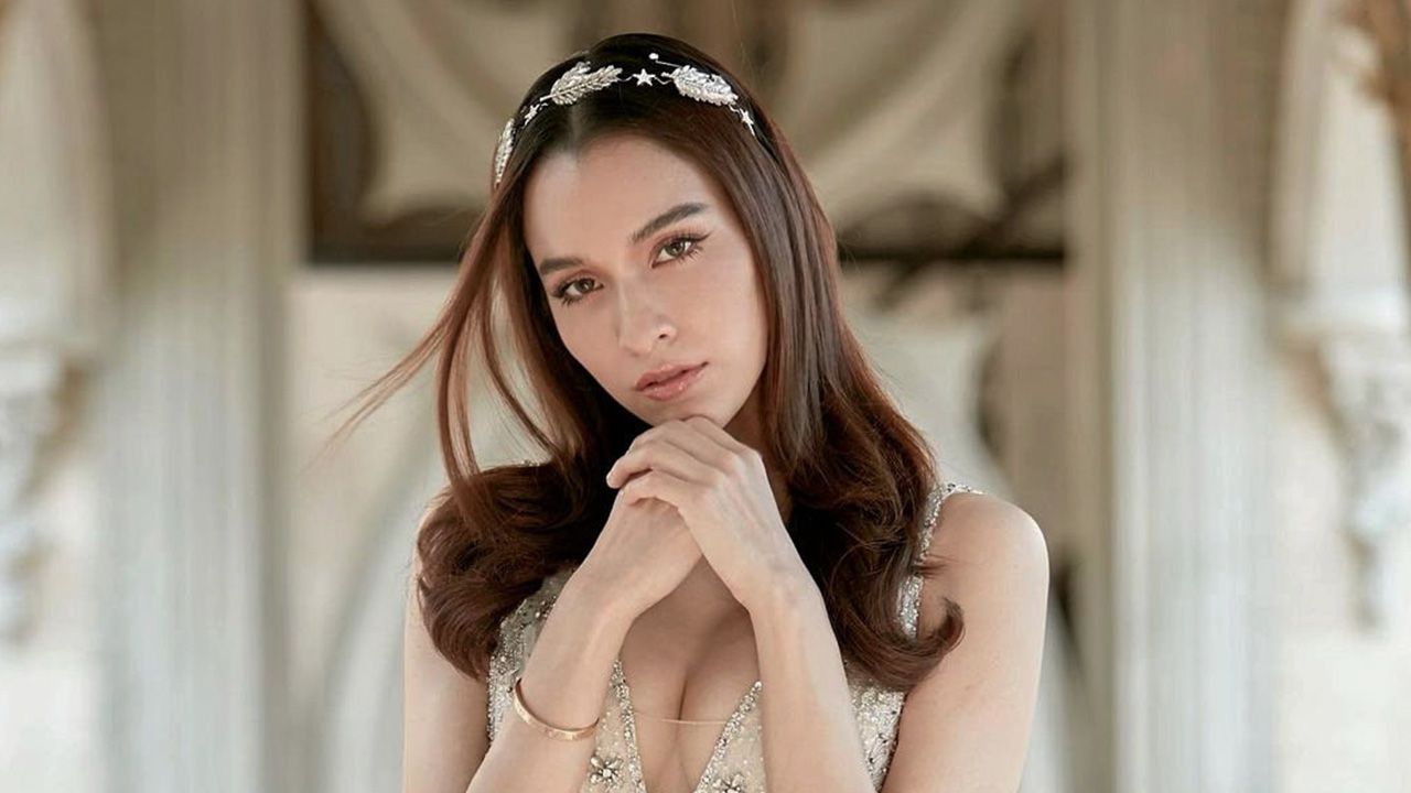 ได้ยินข่าว หยาดทิพย์ ราชปาล แจ้งว่าติดโควิด-19 แล้วบีบหัวใจ! เพราะนอกจากต้องเลื่อนงานวิวาห์แล้ว ยังห่วงน้องในครรภ์ที่อายุ เพิ่ง 16 สัปดาห์...เพื่อนๆ ต่างก็ส่งกำลังใจไปให้ล้นหลาม.