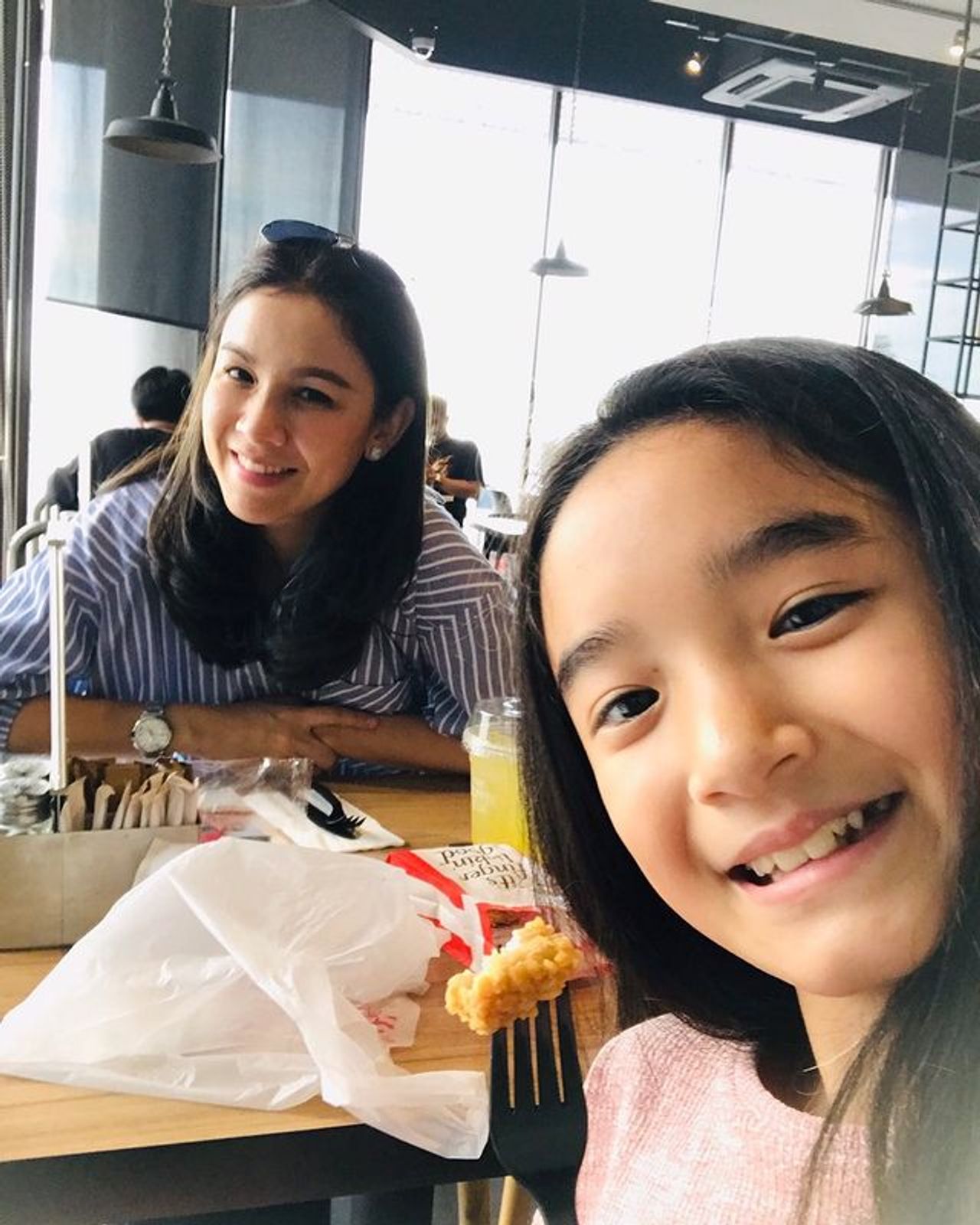 กบ-น้องณดา ขอบคุณภาพจากไอจี @kob_nada_nadol