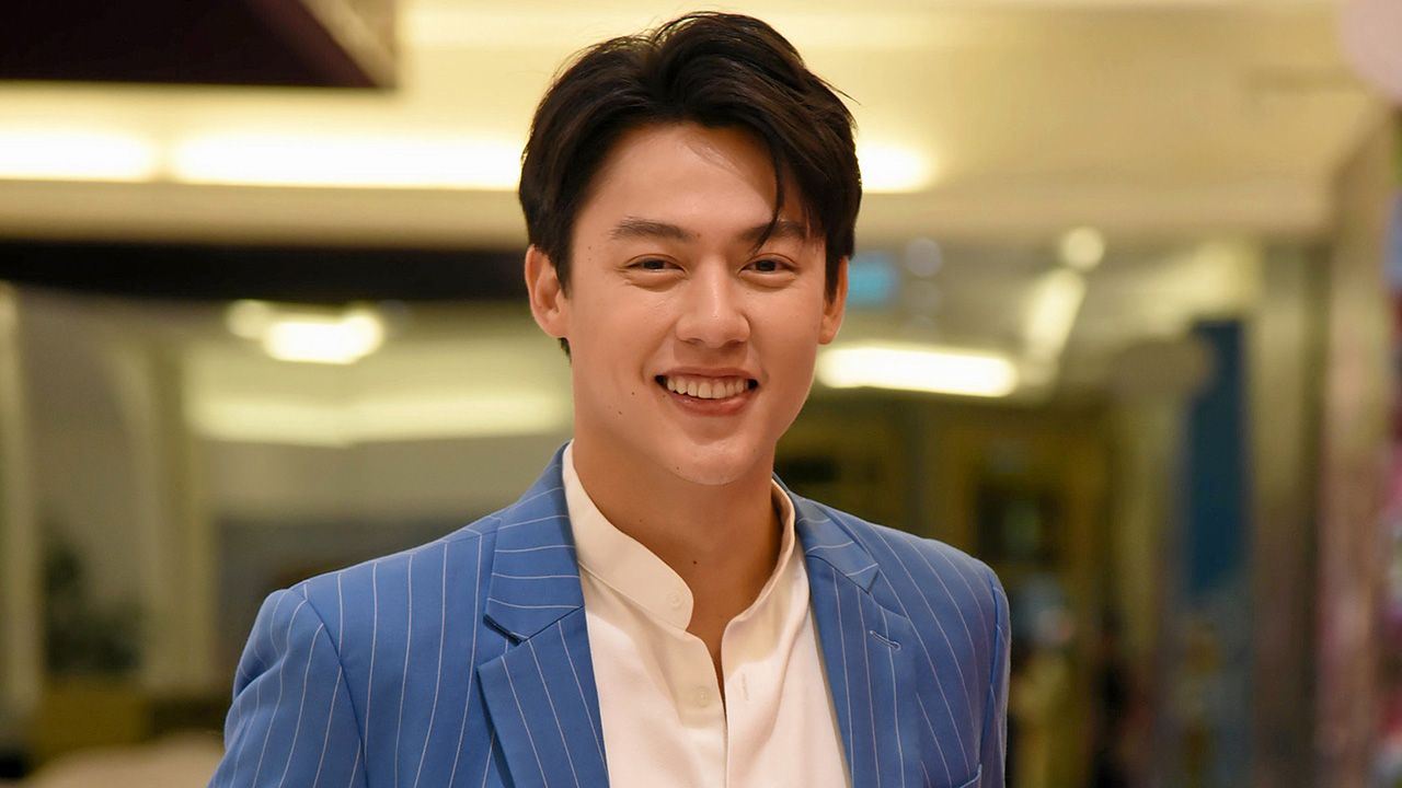 ด้านช่อง 3 เห็นพระเอกฮอต หมาก ปริญ เผยว่ามีละครเรื่องใหม่เคาะมาแล้ว ส่วนนางเอกได้ยินชื่อต้องร้อง ว้าว เพราะเป็นเคมีใหม่ไม่เคยร่วมงานมาก่อน...ลุ้นๆ จะ มิน พีชญา มั้ยน้า?