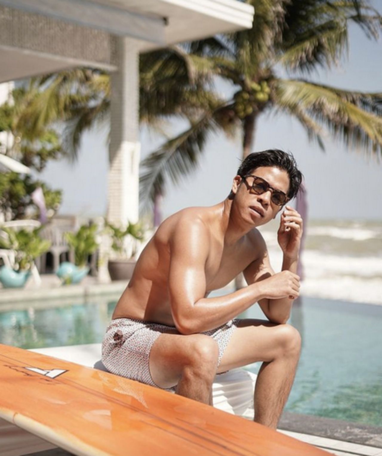 อั้ม ถิร รับบท หัวหน้าหน่วยซีล 