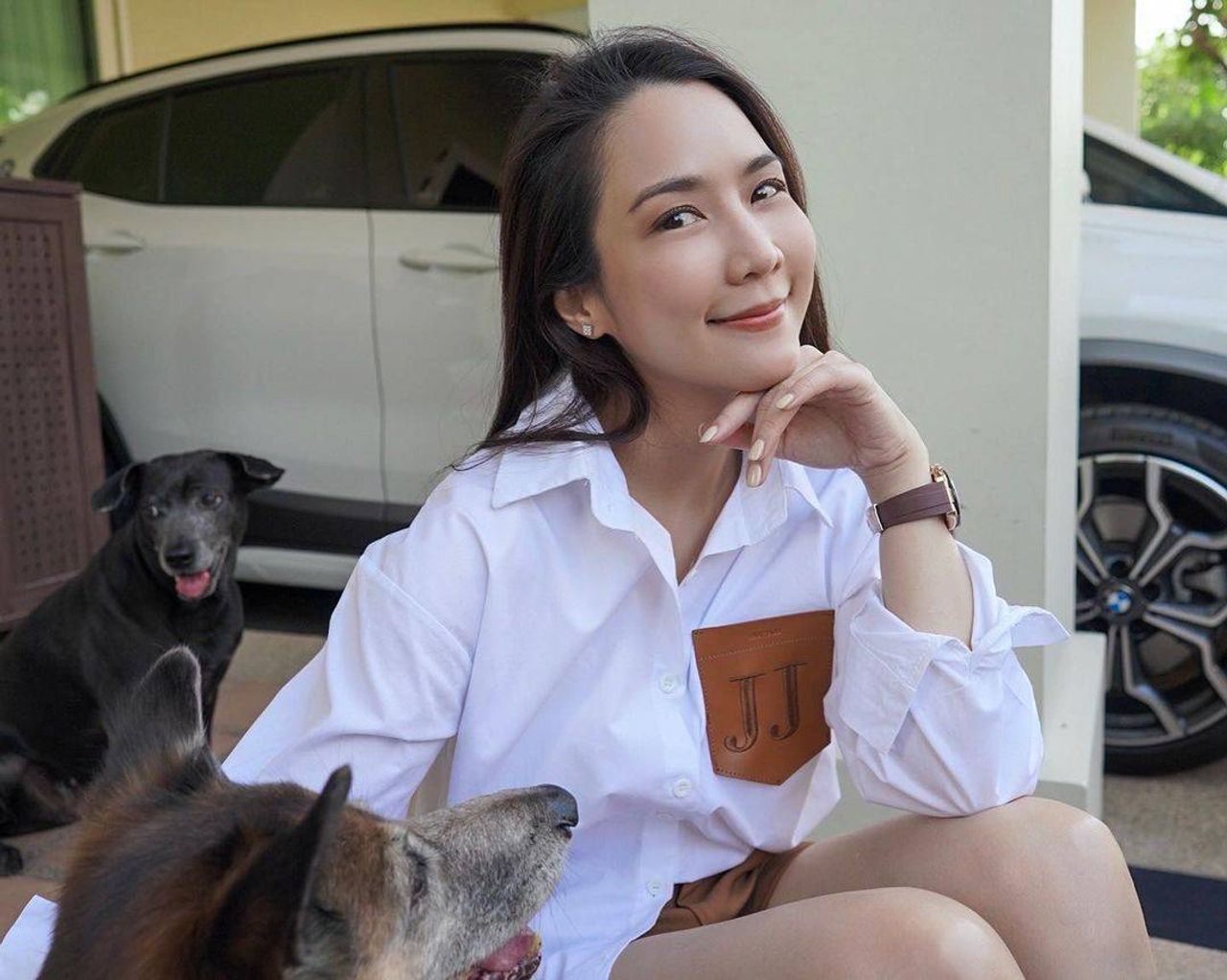 จั๊กจั่น อคัมย์สิริ ขอบคุณภาพจากไอจี @jj_akhamsiri