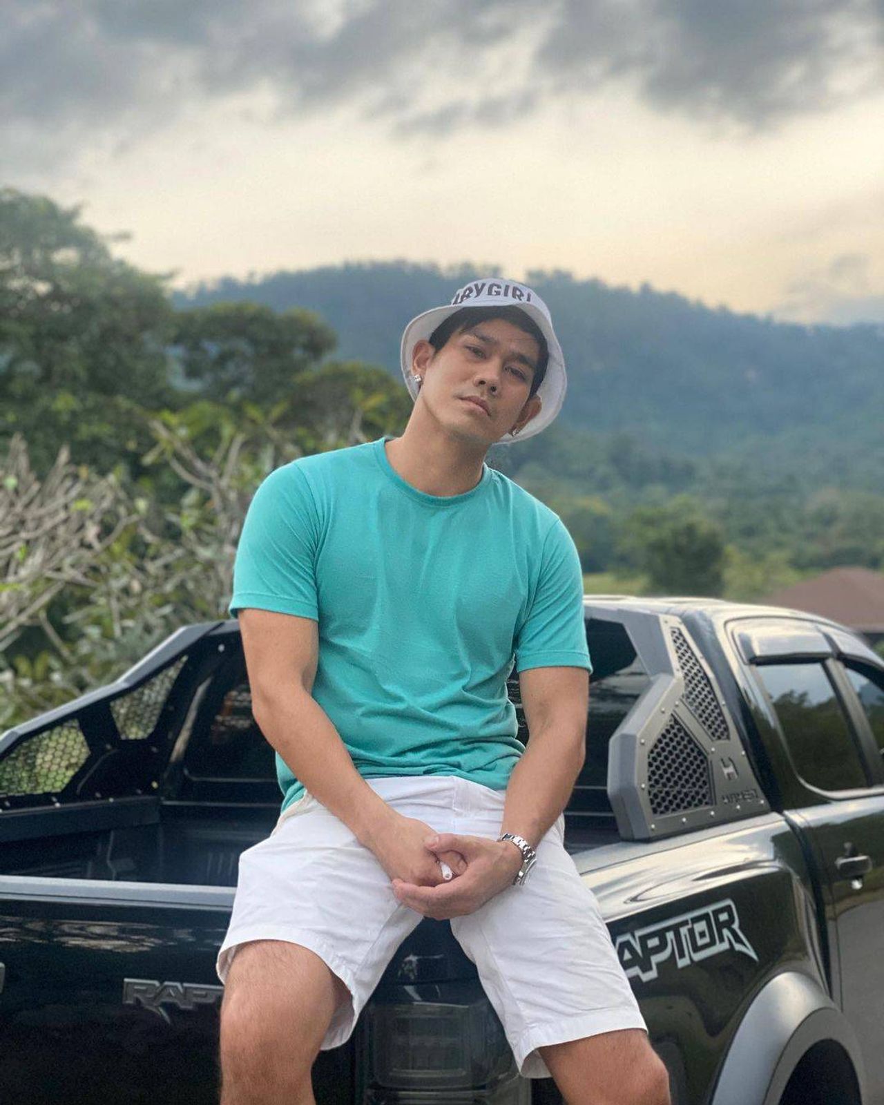 อาร์ อาณัตพล ขอบคุณภาพจากไอจี @r_nattaphol