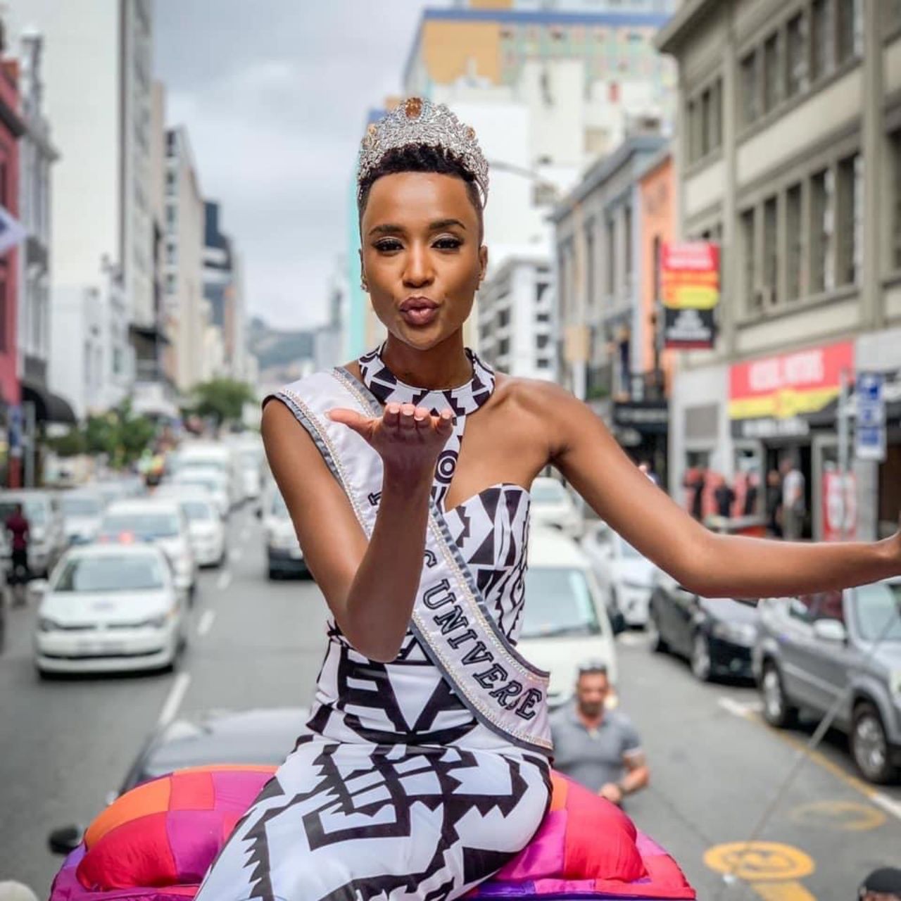 โซซิบินี ทุนซี มิสยูนิเวิร์ส Miss Universe 2019 