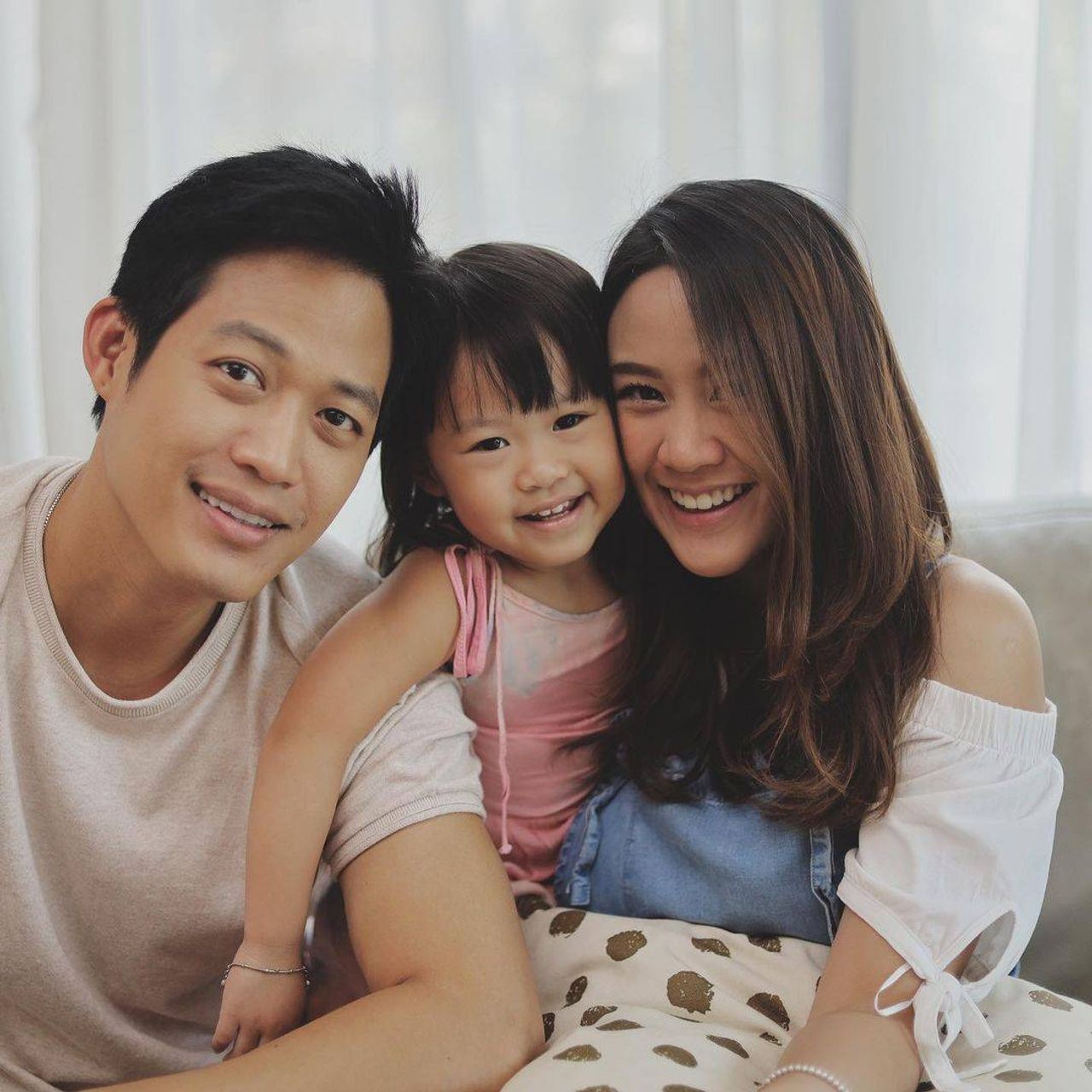 ตู่-นุช-น้องริสา ขอบคุณภาพจากไอจี @nuchmoho