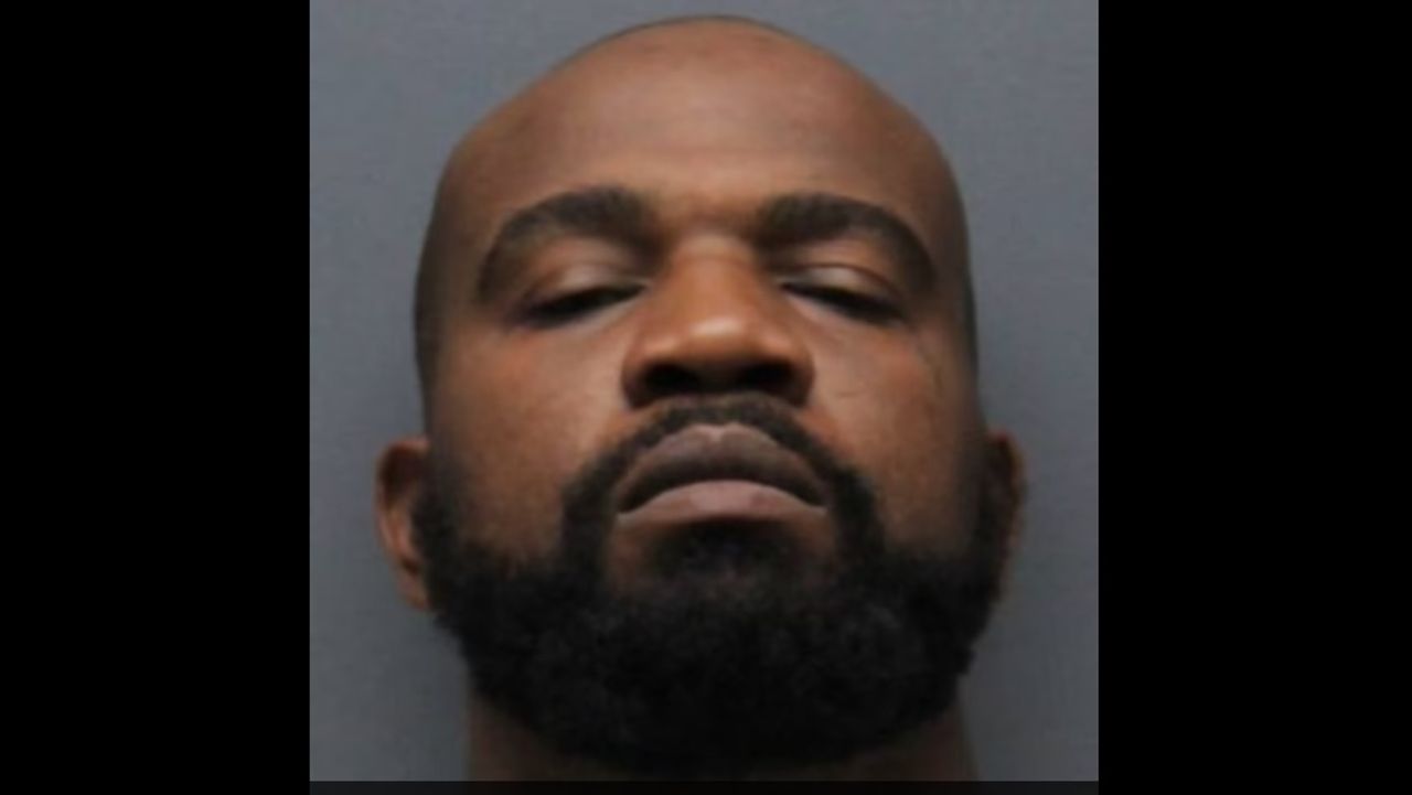 โฉมหน้า นายแทมเมล เอสโค