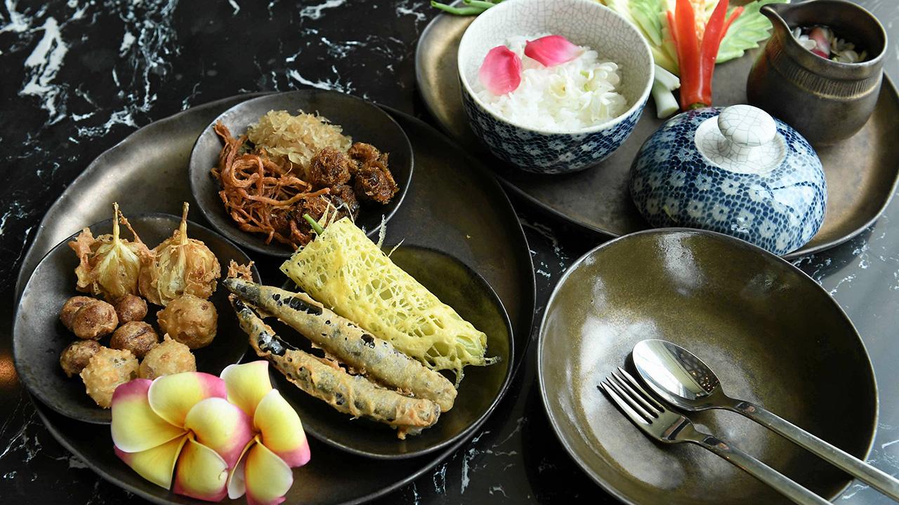 ข้าวแช่คลายความร้อน @MARIE GUIMAR
