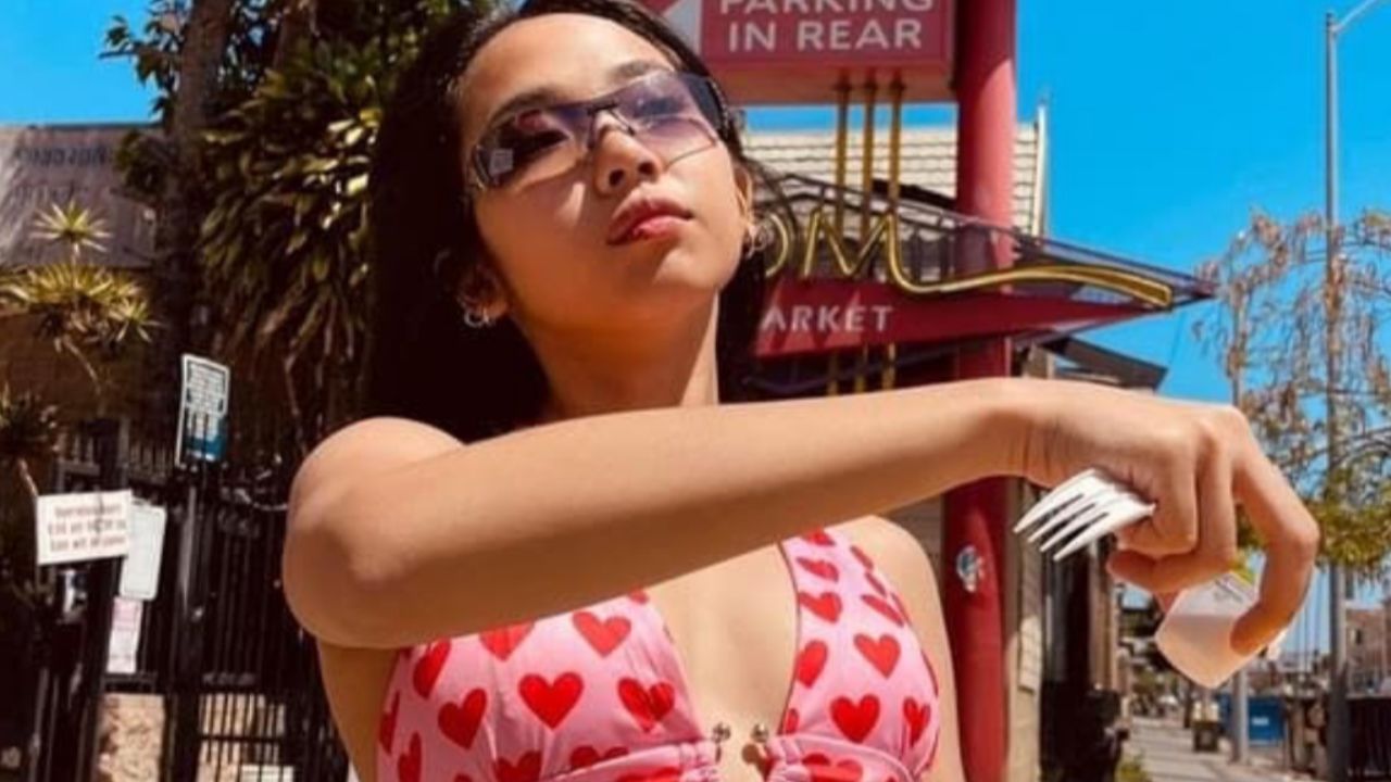 มิลลิ แรงเกินต้าน สองสื่อใหญ่ระดับโลก เขียนถึงละเอียด