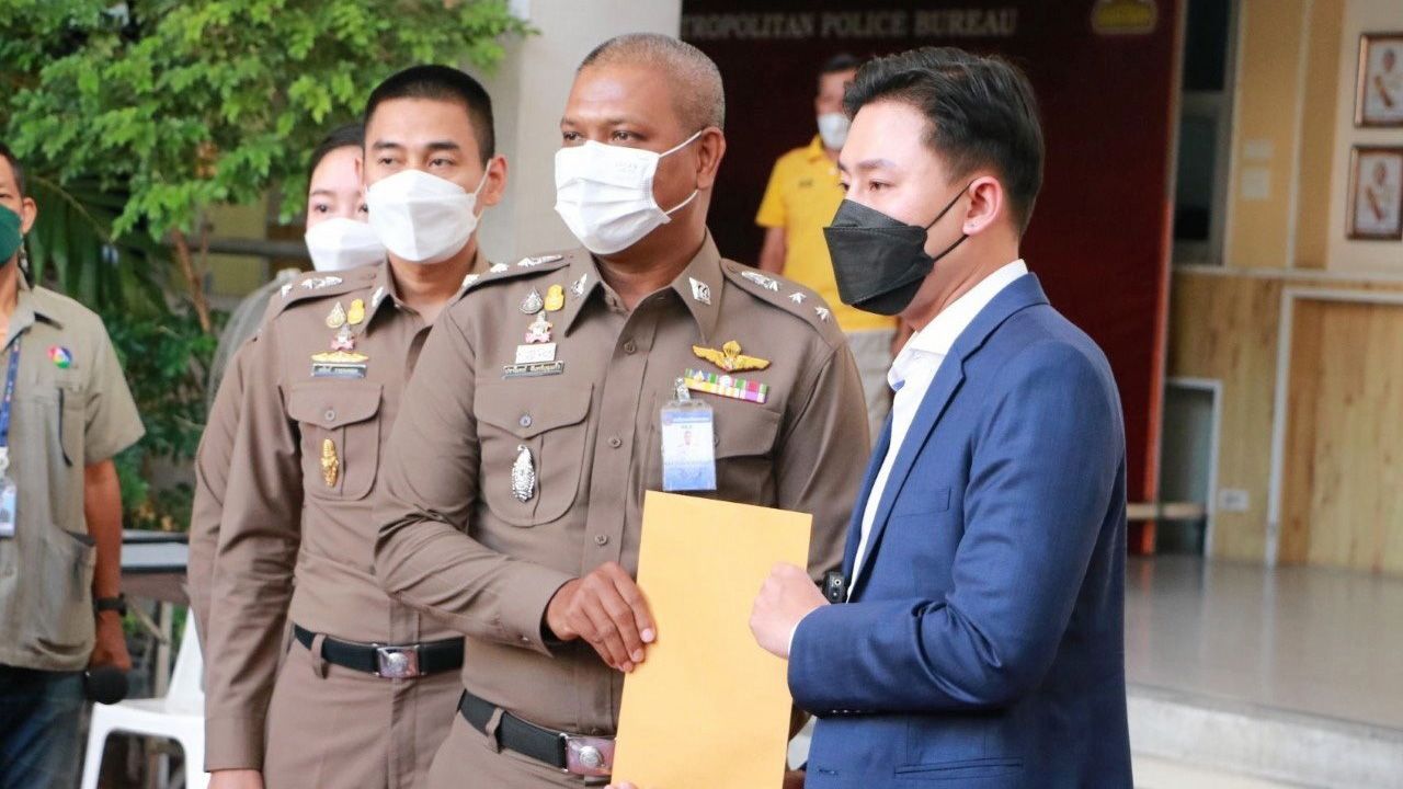 หมายจับ "ปริญญ์" เพิ่มเติม 9 คดี ทนายตั้มครวญโดนทิ้งแม่เหยื่อตั้งทนายใหม่