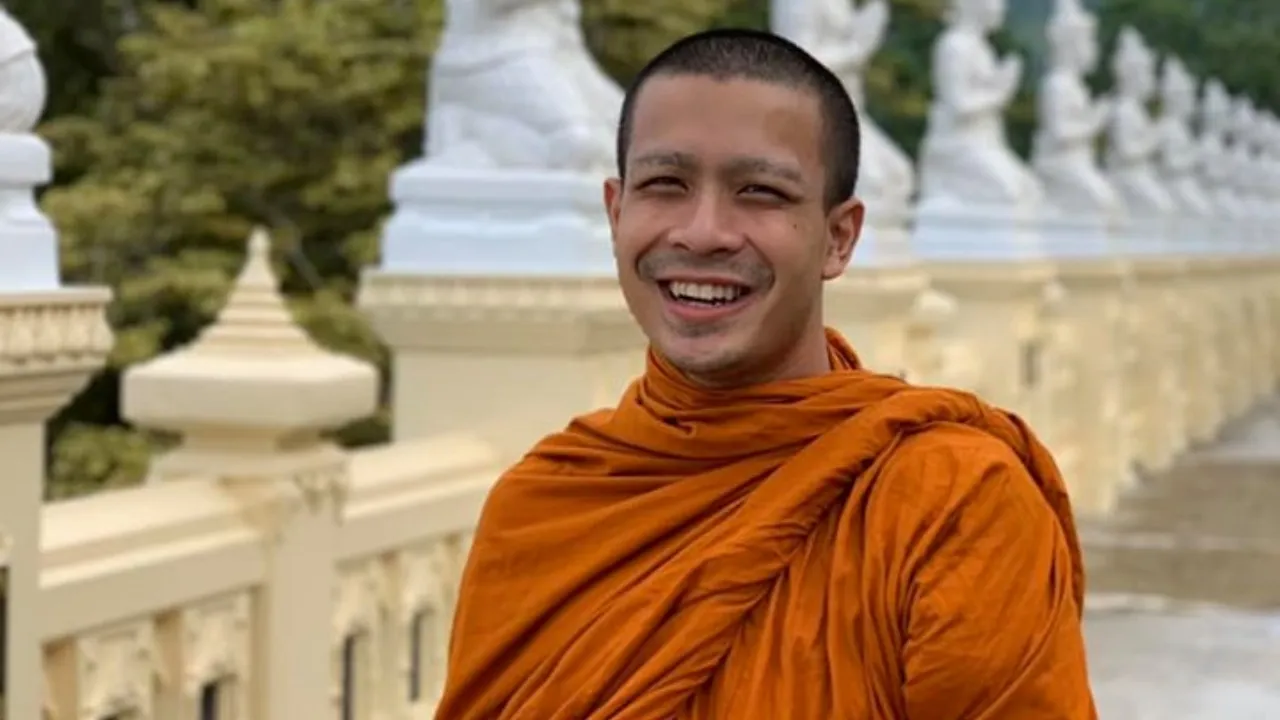 "หลวงพี่กาโตะ" พระนักเทศน์ดัง หวิดจีวรปลิว โดนสาวกุเรื่องฉาวคาวโลกีย์
