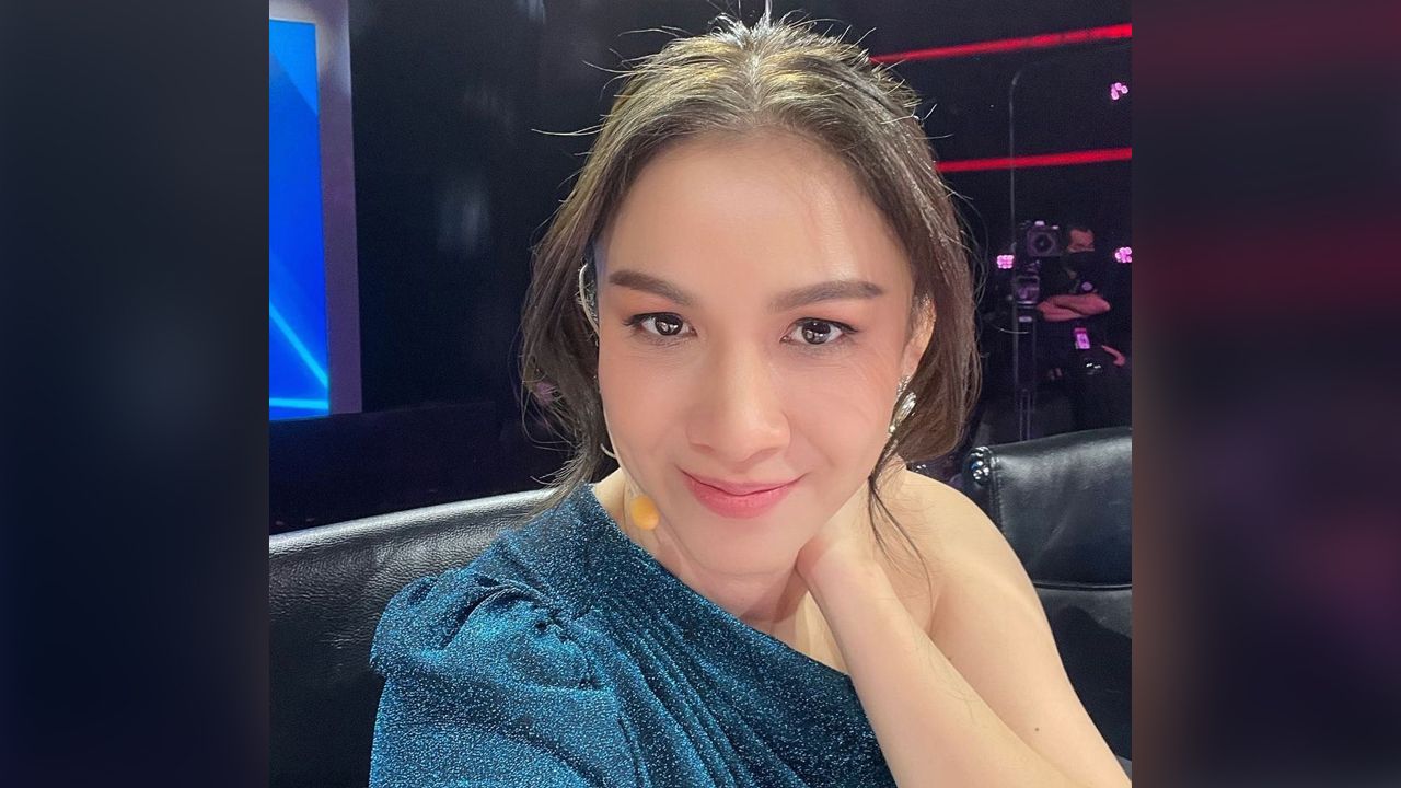 สรุปรอเก้อ! แฟนละครช่อง 7 ดีใจจะได้เห็น กบ–สุวนันท์ คืนบ้านเก่ามาเล่นละคร “เพลิงกินรี” แต่สุดท้ายเจ้าตัวก็ประกาศ ในไอจีว่า ไม่ได้เล่นแล้ว เพราะว่าสถานการณ์โควิดไม่ดีขึ้นซักที.