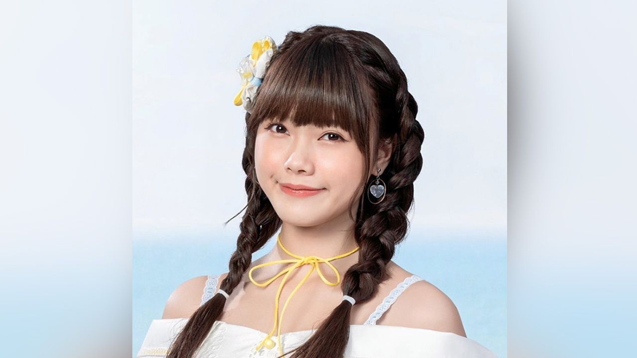 ถึงแม้เมื่อปีที่แล้วเคยบอกกล่าวว่าจะ “จบการศึกษา” แต่พอได้ยิน มิวสิค BNK48 ตัวท็อปของรุ่น 1 ประกาศแกรดกลางงานเลือกตั้งเซ็มบัตสึ วันก่อน เหล่าโอตะก็ยังช็อก!! ต่างยังทำใจกันไม่ได้.