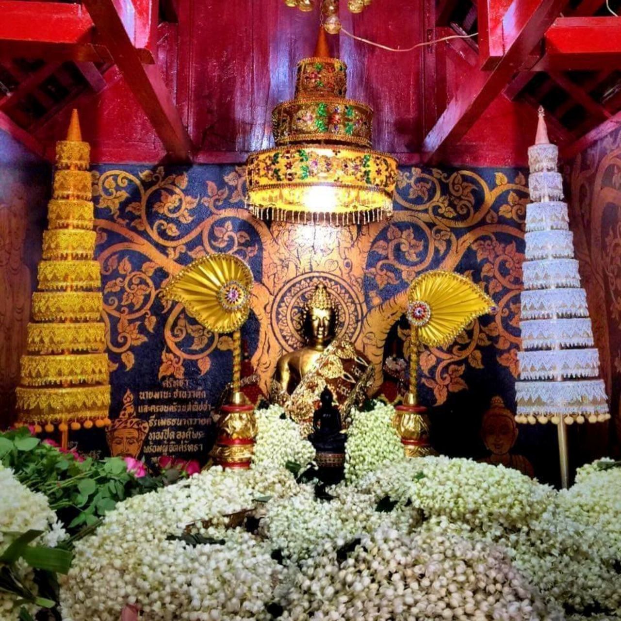 ภาพจากเพจ : หลวงพ่อทันใจ วัดพระธาตุดอยคำ เชียงใหม่