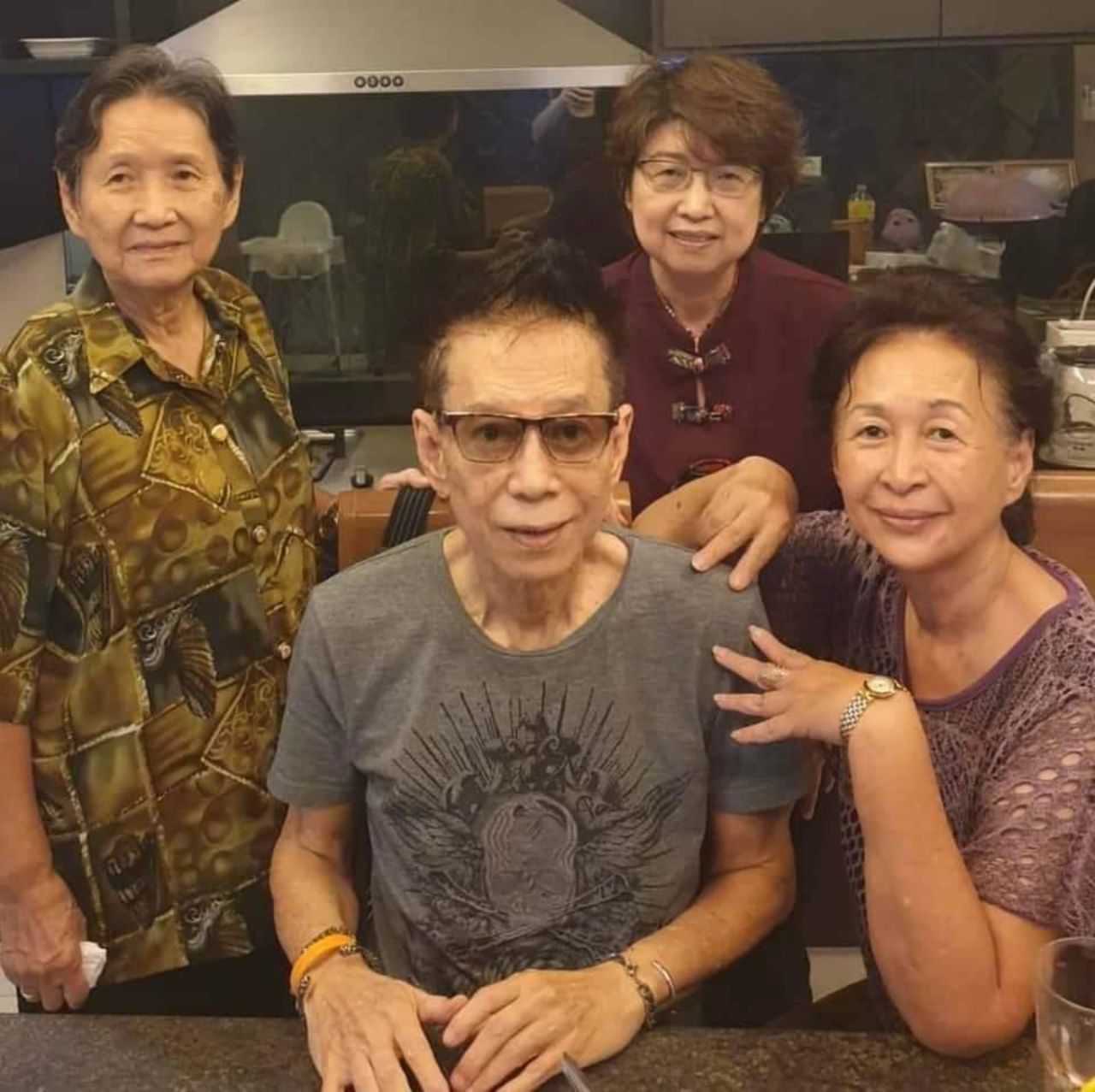 ภาพถ่าย ป้าของแตงโม ถ่ายร่วมกับคุณพ่อโสภณ ในขณะที่ยังมีชีวิตอยู่