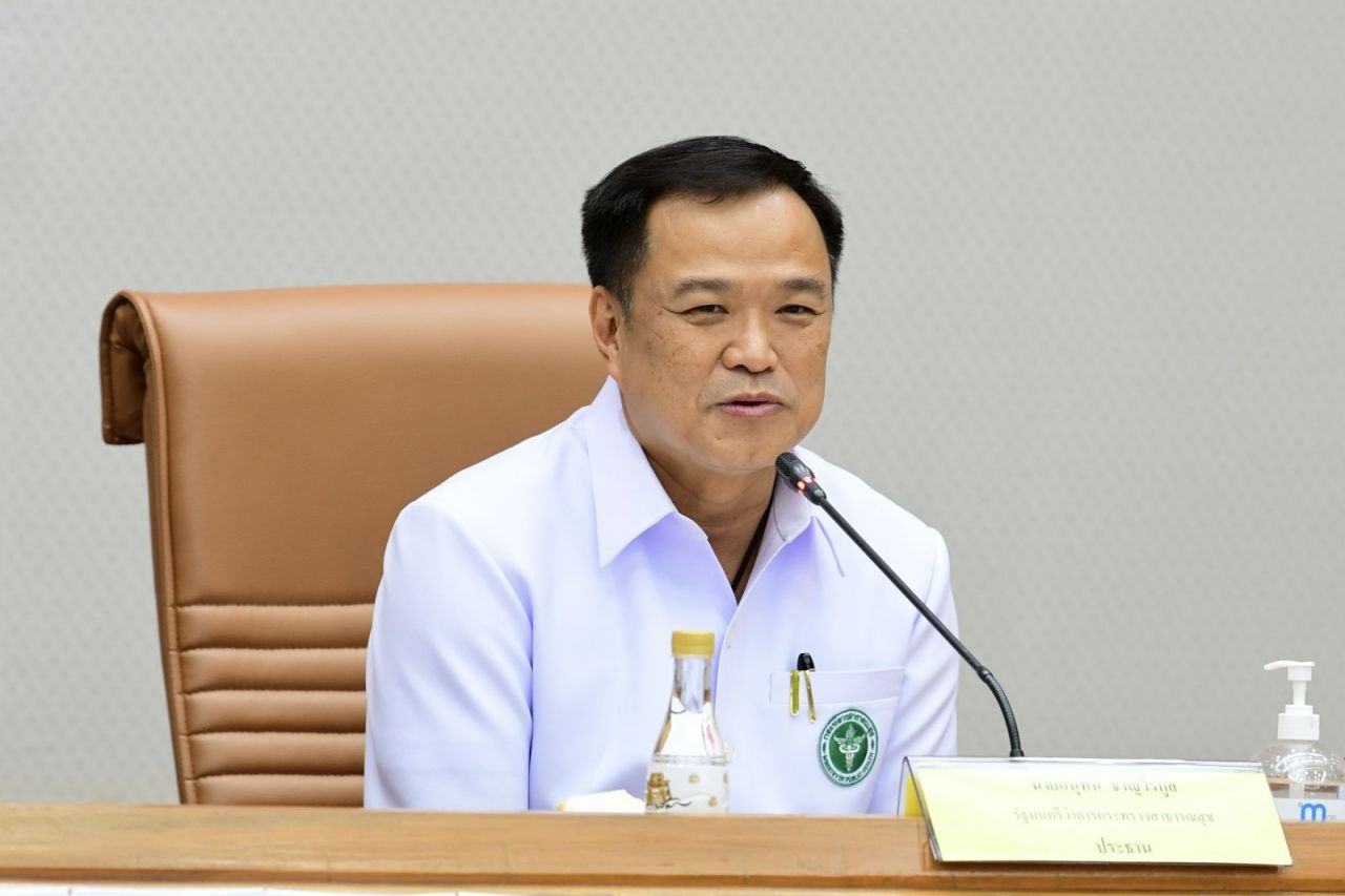 อนุทิน ชาญวีรกูล รองนายกฯ และรัฐมนตรีว่าการกระทรวงสาธารณสุข