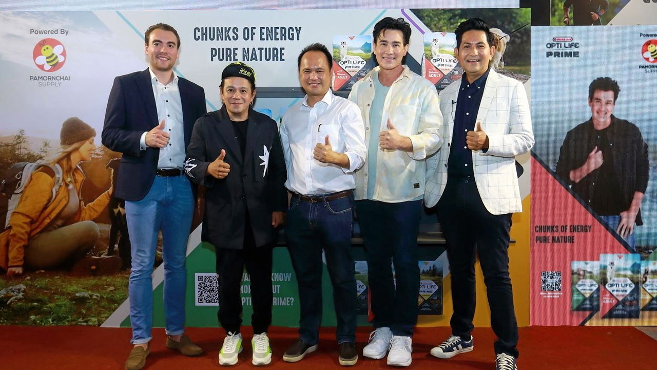 เพื่อคนรักหมา - วิลลี่ แมคอินทอช จับมือ เสนาหอย–เกียรติศักดิ์ อุดมนาค แท็กทีม ภมรชัย อภิชาติประคัลภ์ เปิดตัวผลิตภัณฑ์ “Opti life Prime” อาหารสุนัขจากเบลเยียมคุณภาพระดับโลก ในงาน “Pet Expo Thailand 2022” โดยมี ภาณุเดช วัฒนสุชาติ และสุนัขแสนรู้มาร่วมเป็นแขกรับเชิญพิเศษ ที่ไบเทค บางนา เมื่อวันก่อน.