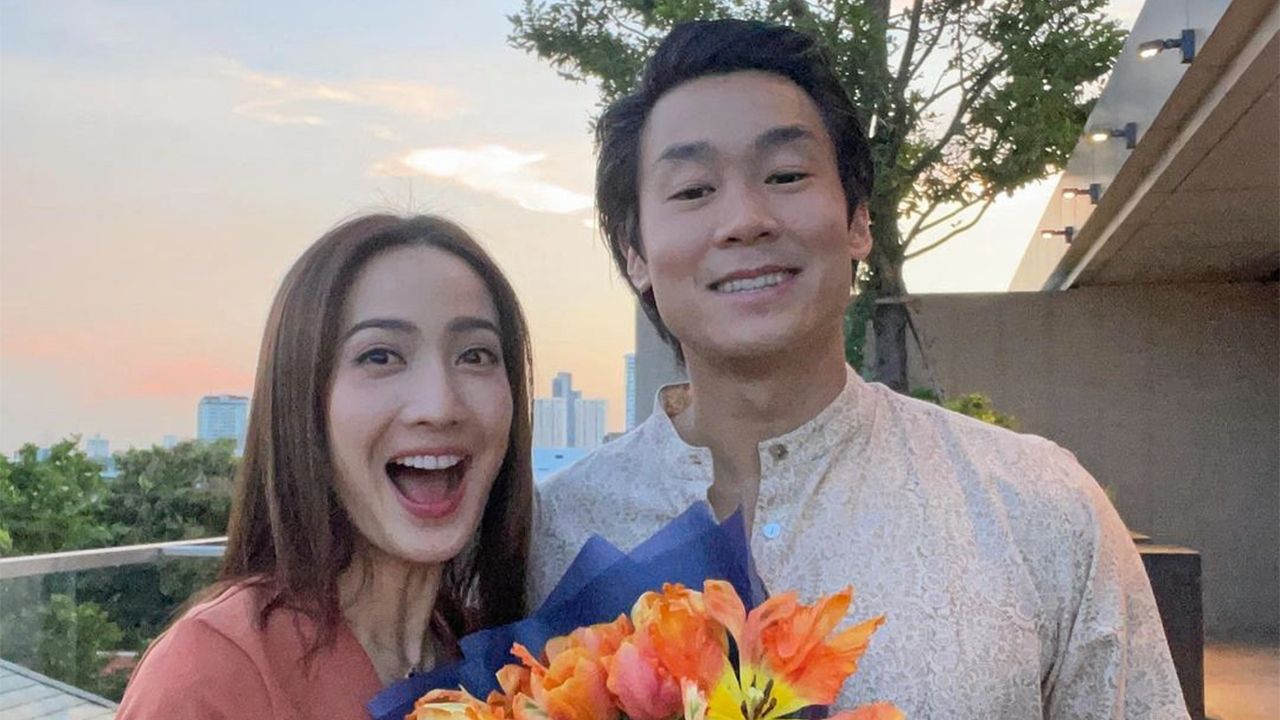 วันเกิดของคุณแม่ สาว แต้ว-ณฐพร จัดงานเลี้ยงกันเฉพาะญาติสนิท ซึ่งแน่นอนว่าหนุ่มคนสนิทอย่าง ประณัย พรประภา ก็รวมอยู่ด้วย แถมยังเข้าครัวเป็น เชฟ-ณัย โชว์ฝีมือเองอีกด้วย.