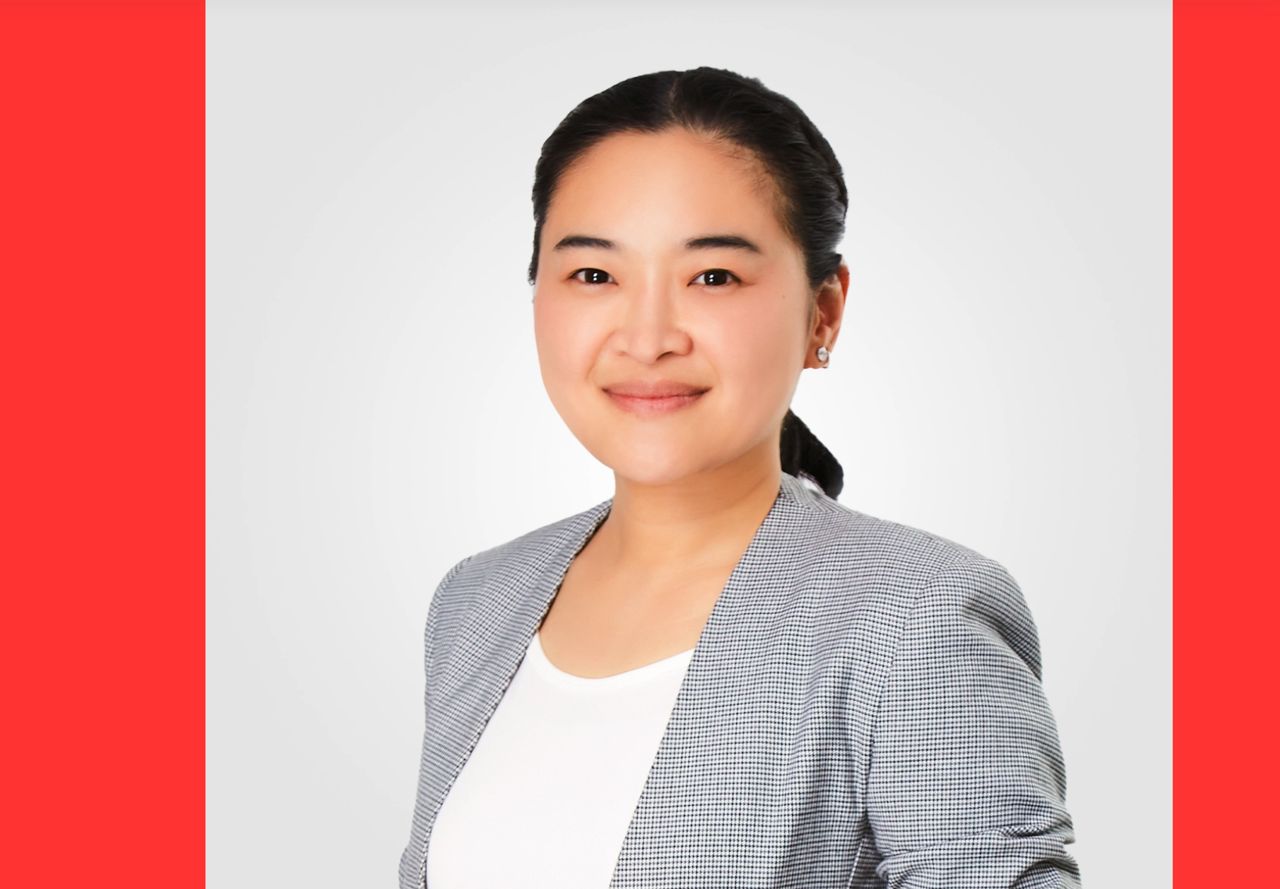 นางสาวสุดาวรรณ หวังศุภกิจโกศล ลำดับที่ 21 พรรคเพื่อไทย