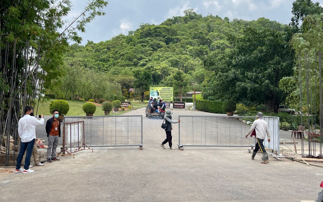 นักข่าวรอเก้อ