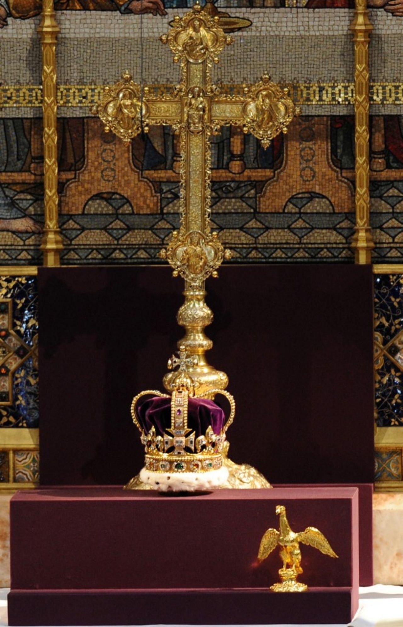 มงกุฎเซนต์เอ็ดเวิร์ด