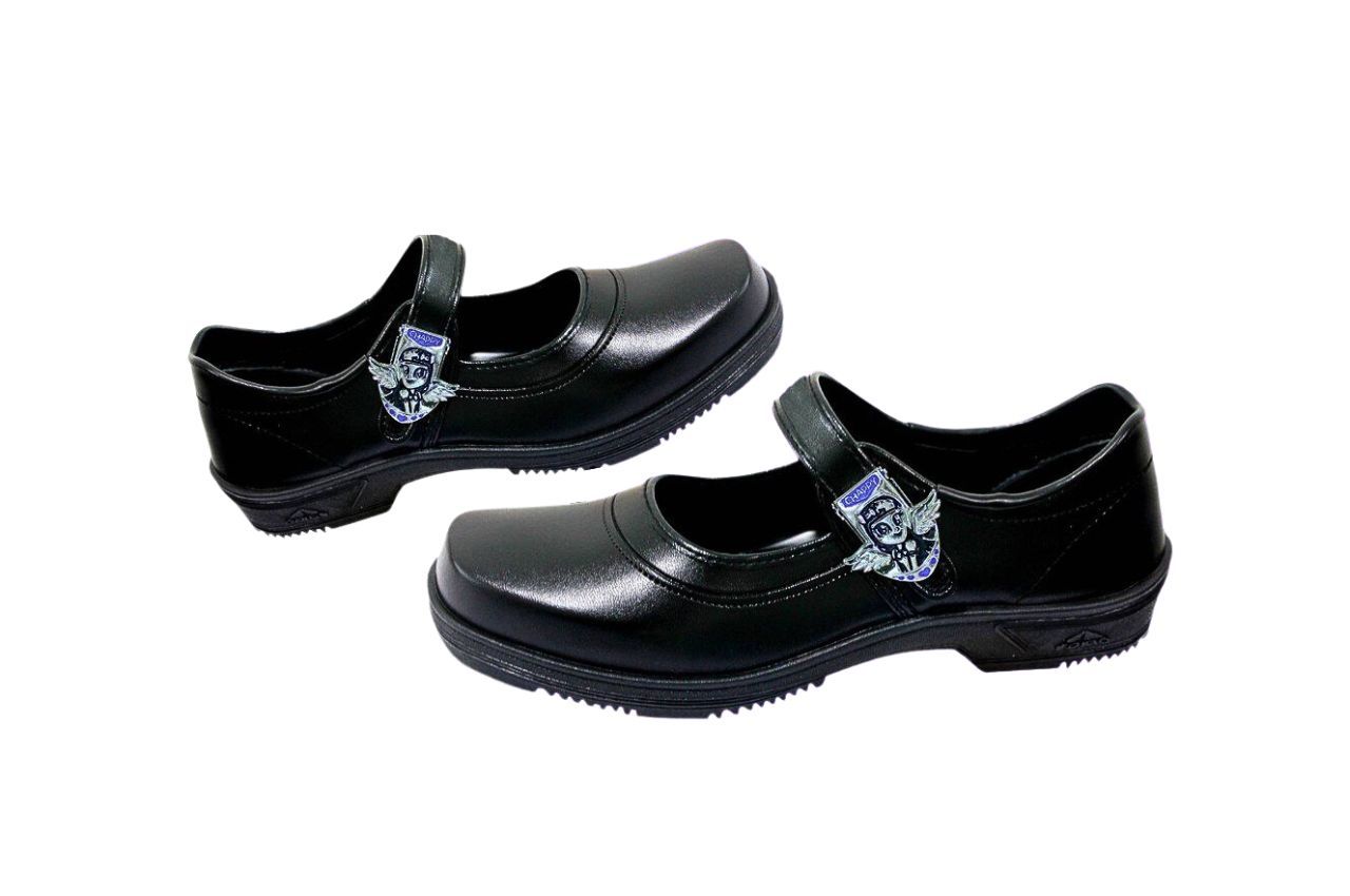 รองเท้านักเรียนหญิง CHAPPY