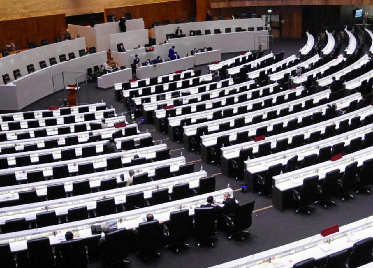 ตำแหน่งประธานสภาฯ จะเป็นของพรรคใด? ระหว่างเพื่อไทยหรือก้าวไกล