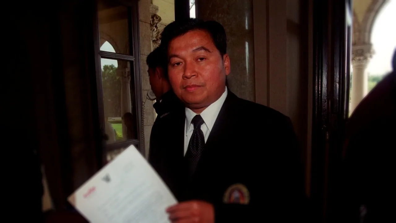 "รศ.ดร.สุขุม เฉลยทรัพย์" ที่ปรึกษาสวนดุสิตโพล