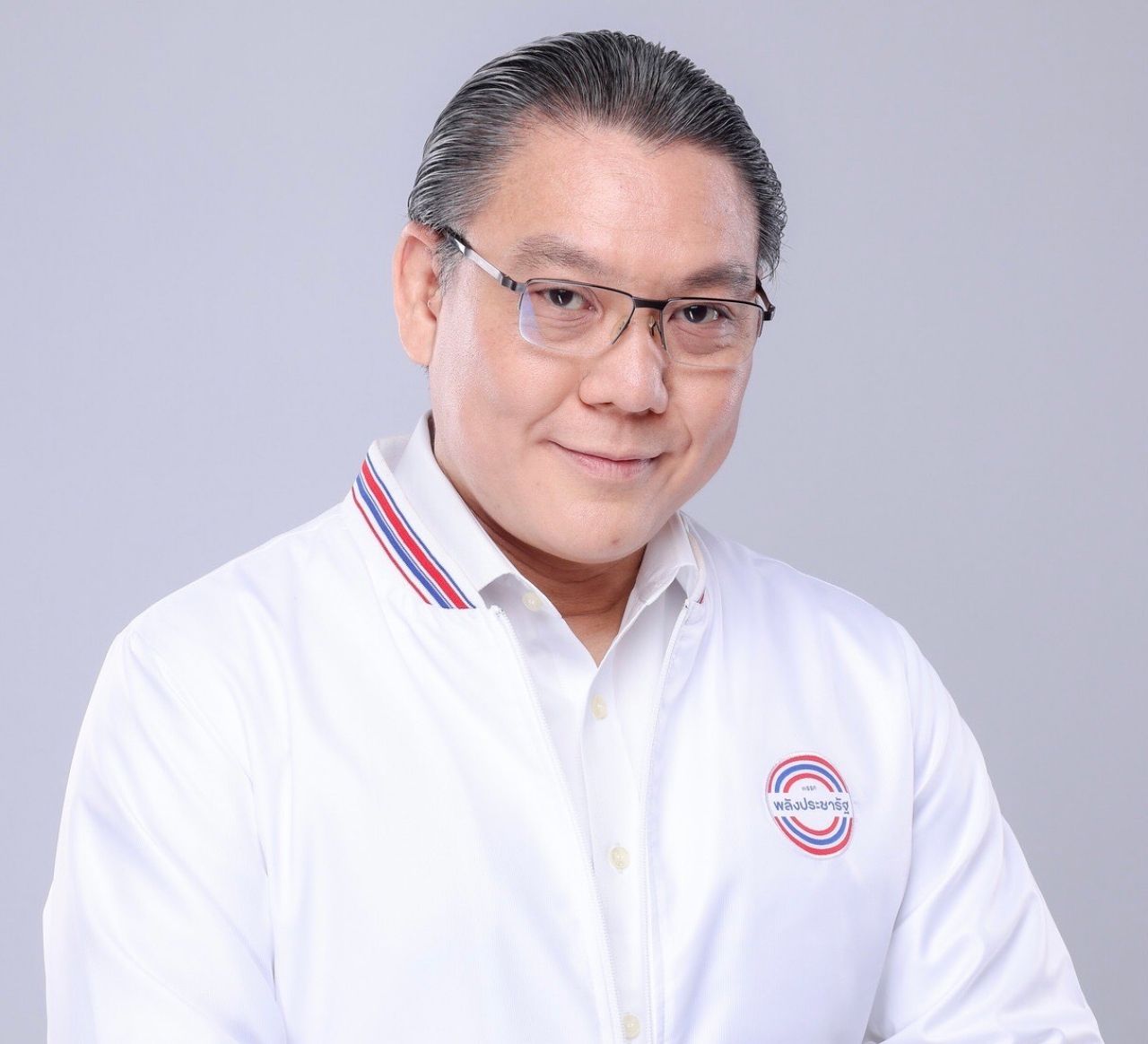 ชาญกฤช เดชวิทักษ์