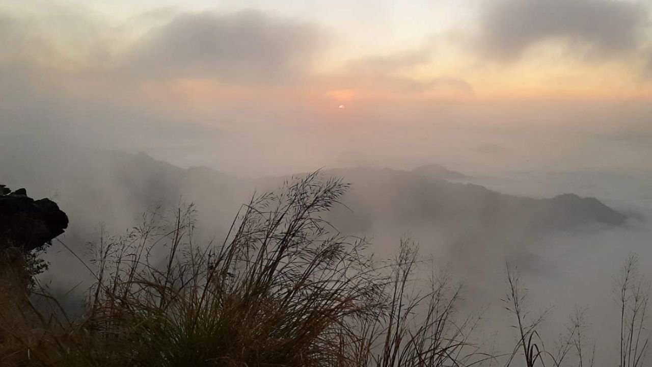 สภาพอากาศวันนี้ ตอนบนยะเยือก อุณหภูมิลดลง อีสานหนาวต่ำสุด 9 องศาฯ