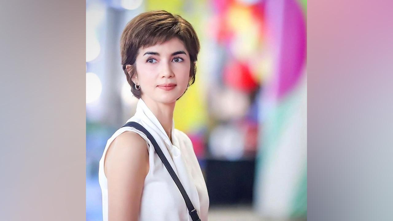 โบว์ แวนดา เผยถ้าทุกข์ใจจะคุยกับชักโครก ลงคลิปลูกคิดถึงพ่อ ไม่ใช่เพราะหิวแสง