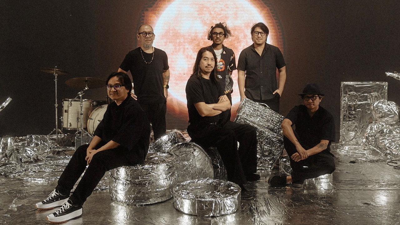 "อพาร์ตเมนต์คุณป้า" รังสรรค์เพลงใหม่ "God of The Cold Land" สู่ MV โลกจินตนาการ